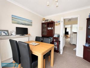 Dining room- click for photo gallery